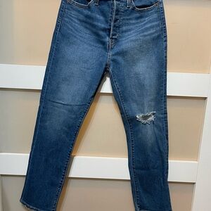 Levi's Men's Straight Blue Jeans with Distressed Detail